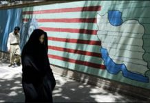 Der Iranische Widerstand drängt zur Notwendigkeit einer beständigen Politik gegenüber der herrschend Das Weiße Haus: Ahmadinejad, unter den Anführern der Besatzer-Gruppe der US-Botschaft