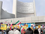 Iraner demonstrieren vor IAEA in Wien