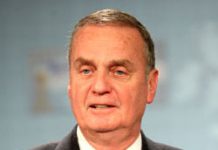 Es ist an der Zeit, die Legitimität des iranischen Widerstandes anzuerkennen, sagt General James Jones