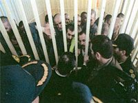 Banden des Regimes im Gohardasht Gefängnis töten vier Gefangene und verwunden 15