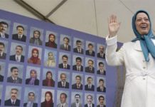Bei einem ersten Besuch in Genf nimmt Maryam Rajavi an einem Sitzstreik vor dem UN Gebäude teil