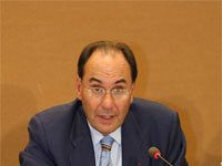 Alejo Vidal Quadras: UNAMI soll durch die Stationierung von Beobachtern im Camp Ashraf das Lager unter ständiger Beobachtung halten