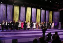 Internationale Konferenz zum Frauentag in Paris mit Tausenden Menschenrechtsaktivistinnen