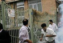 Iran: Sicherheitskräfte setzen in einer nordwestlichen Stadt Tränengas gegen Demonstranten ein