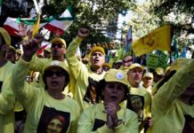 Demonstranten nahe der UN: Rohani hat Blut an seinen Händen kleben