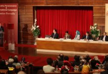Maryam Rajavi nimmt an der internationalen Konferenz in Rom teil