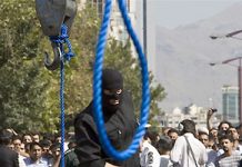 Auf Menschenrechtsverletzungen des iranischen Regimes konzentrieren