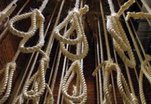 Iran: 18 Häftlinge, darunter zwei Frauen, wurden an einem Tag erhängt (Update)