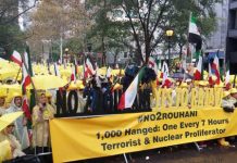 Während einer Demonstration bei den Vereinten Nationen skandieren tausende Iraner: Rouhani ist nicht gemäßigt – er muß von den Vereinten Nationen verjagt werden