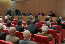 Maryam Rajavi spricht während einer Sitzung des französischen Senats