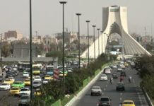 IRAN: Immer mehr Proteste und Zusammenstöße in verschiedenen Stadtbezirken von Teheran
