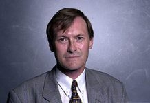 Sir David Amess MP: Wir müssen einen Regimewechsel im Iran unterstützen