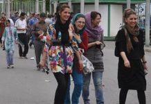 Iran: Aufgezwungene Kleiderregeln für Studentinnen und Studenten