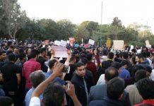 Iran: Große Versammlung in Ahvaz zum Protest gegen den Besuch Rouhanis