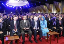 Das Außenministerium der Mullahs wütend über das Zusammentreffen von Senator McCain mit Maryam Rajavi