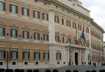Mehrheit des italienischen Parlaments: Forderung, die Täter des Massakers an MEK-Mitgliedern (1988) zur Rechenschaft zu ziehen