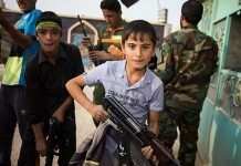 Vom Iran unterstützte Milizen im Irak trainieren Kinder für den Krieg
