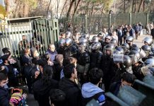 Iran: Mindestens 1000 meist Jugendliche Demonstranten verhaftet