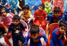 Iran: Kinder stehen wegen fehlender medizinischer Versorgung vor dem Risiko einer Hepatitis Erkrankung