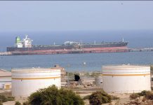 Iranische Ölexporte fallen weiter wegen erwarteter US Sanktionen