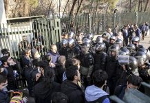 Iran: Mehr als tausend Verhaftungen während des Aufstands im August