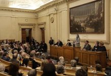 Unerbittliche Politik gegen den Terrorismus des iranischen Regimes, Forderungen in den Räumen des französischen Parlaments