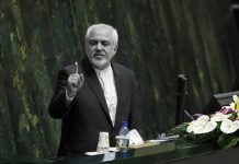 Außenminister des iranischen Regimes weicht Fragen zum Atomdeal aus
