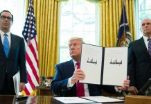 USA schlagen mit neuen Sanktionen gegen den Obersten Führer Khamenei zu