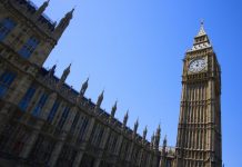 Britische Parlamentarier fordern die Terrorlistung von IRGC und des Geheimdienstes MOIS