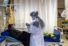 COVID-19 Krise im Iran: Die Zahl der Todesfälle steigt rapide und eine Tragödie bahnt sich an
