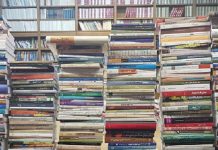 Das iranische Regime veröffentlicht Bücher in einem verzweifelten Versuch, die MEK zu dämonisieren