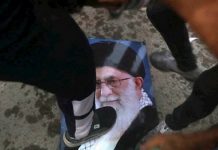 Khamenei gibt zu, dass sein Regime auf eine Sackgasse zusteuert