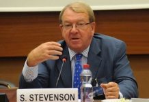 Struan Stevenson: Die Europäische Union sollte das iranische Volk in seinem Kampf um die Freiheit unterstützen