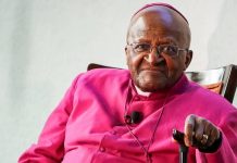 Erzbischof Desmond Tutu, Südafrikas „moralischer Kompass“ und ein Freund des iranischen Volkes und Widerstandes ist gestorben