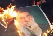 Iran: Rebellische Jugendliche zünden Bilder und Dummies von Khamenei während des Feuerfest an