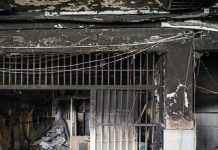 Keine medizinische Behandlung für verletzte Gefangene, Versammlung der Angehörigen politischer Gefangener vor dem Evin Gefängnis am 7. Tag