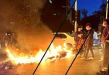 Eine Nacht des Zorns und der Wut; Schlag und Lauf Auseinandersetzungen im ganzen Iran