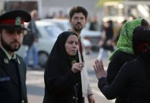 Irans extremistisches Parlament und die Verzögerung des „Hijab-Gesetzes“