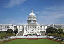 US Abgeordnete rufen Biden – Administration zu härterem Kurs gegen das iranische Regime auf