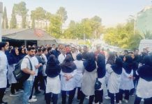 Irans Krankenschwestern gehen zu beispiellosen Protesten auf die Straße