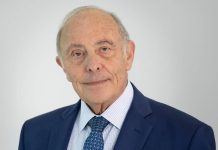 Prof. Claudio Grossman fordert auf der internationalen Konferenz Rechenschaftspflicht für das Massaker im Iran von 1988