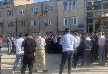 Landesweite Proteste, Unruhen und Berichte von Polizeigewalt im Iran