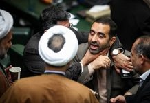 Nach Zarifs und Hemmatis Absetzung eskalieren Machtkämpfe im Iran