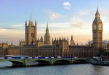 Iran: britische Minister bekräftigen Einsatz gegen nuklear bewaffneten Iran