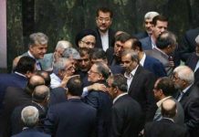 Iran: Khamenei zieht die Fäden – Revisionisten verweigern Nachgabe