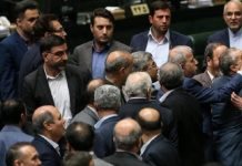 UN-Sanktionen befeuern Machtkämpfe im Iran