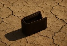 Irans dreifache Krise: Bankrott, Verfall, Korruption