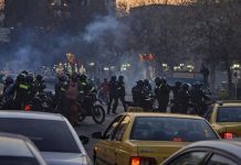 Leitartikel: Warum Teheran die Straße mehr fürchtet als den Krieg