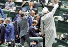 Iranisches Regime im internen Überlebenskampf