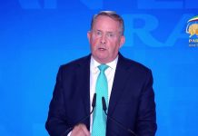 Sir Liam Fox bekräftigt Unterstützung für demokratischen Wandel im Iran